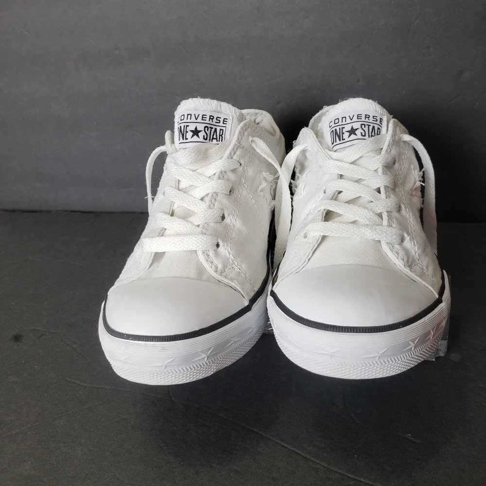 Converse reposhing this